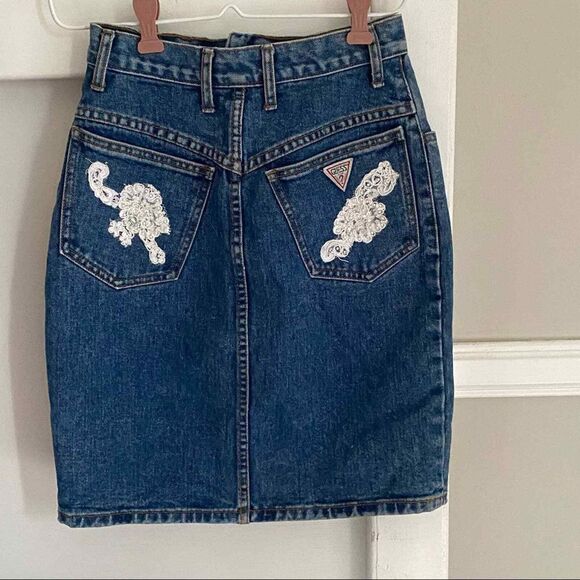 VINTAGE Guess High Waisted Short Denim Skirt (27) 90's Beaded & Lace Accents - Picture 7 of 7